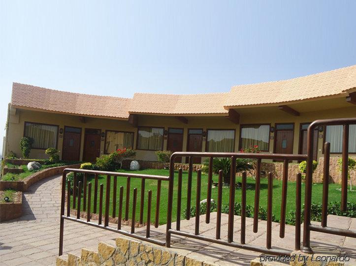 Dreamworld Resort, Hotel & Golf Course Karatschi Exterior foto