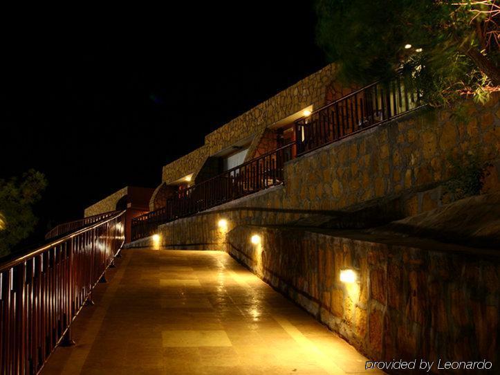 Dreamworld Resort, Hotel & Golf Course Karatschi Exterior foto