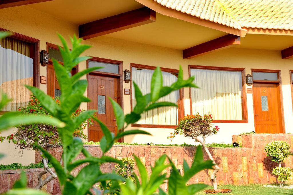 Dreamworld Resort, Hotel & Golf Course Karatschi Exterior foto