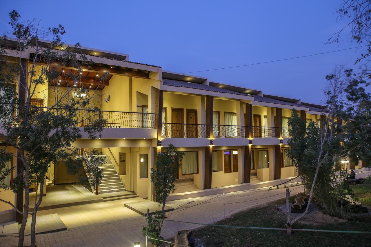 Dreamworld Resort, Hotel & Golf Course Karatschi Exterior foto